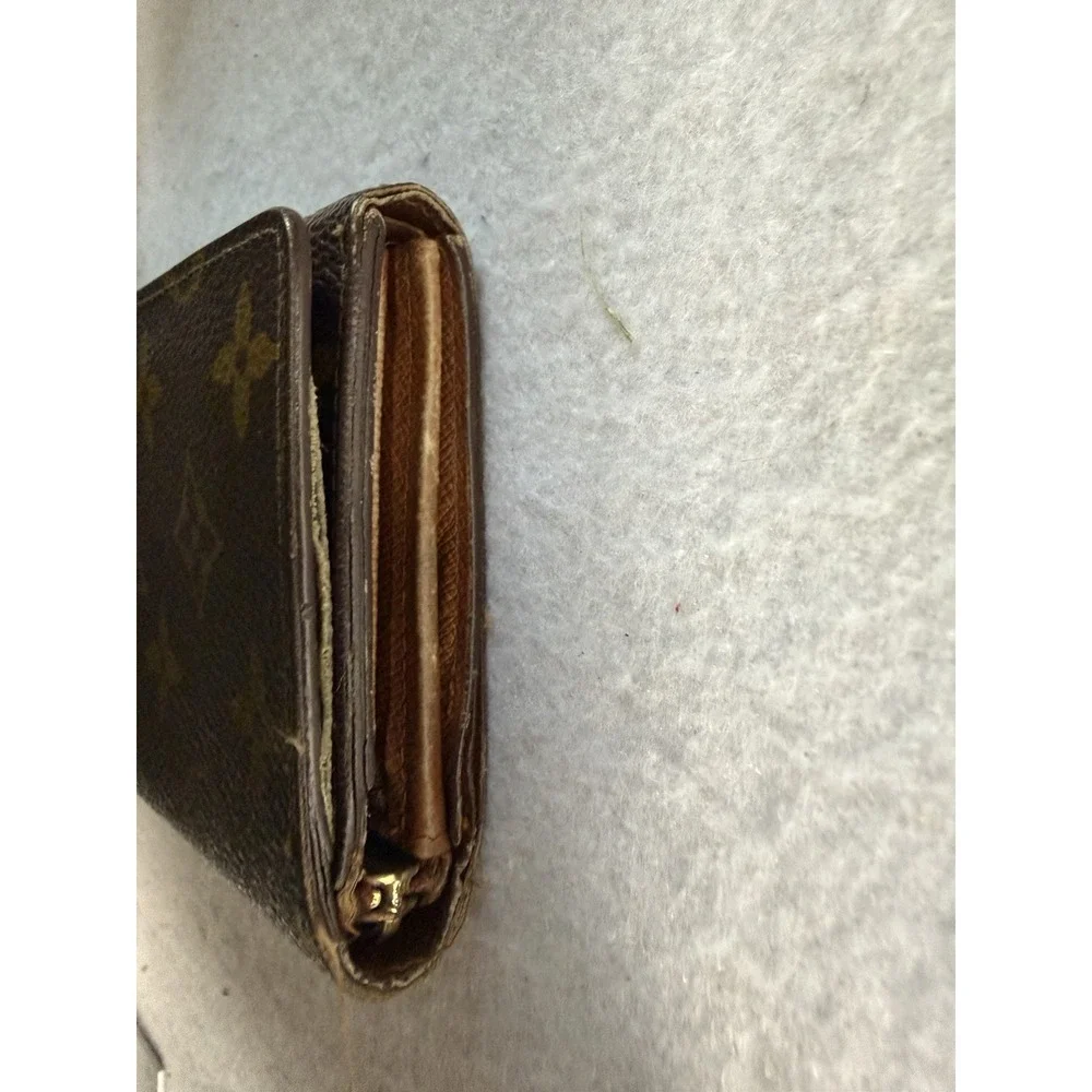 Vintage Louis Vuitton Wallet Portefeuille Monogram Canvas Classic Zipper